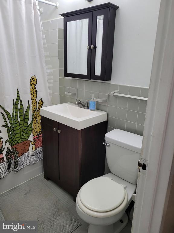 Building Photo - 1121 Arlington Blvd