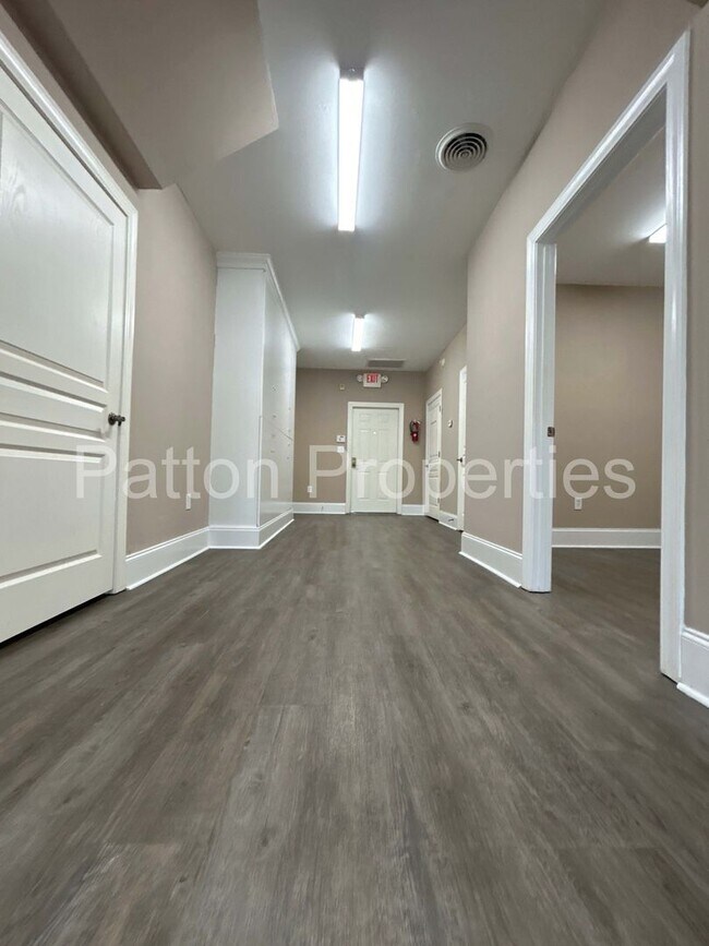 Building Photo - 1308 Pulaski St