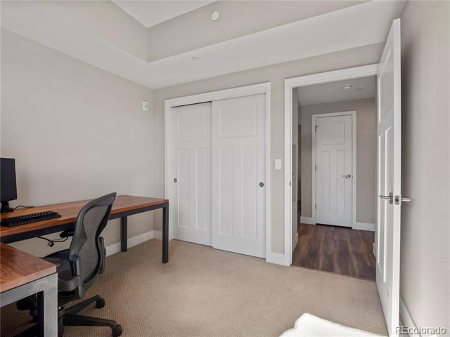 Building Photo - 210 S Cherrywood Dr