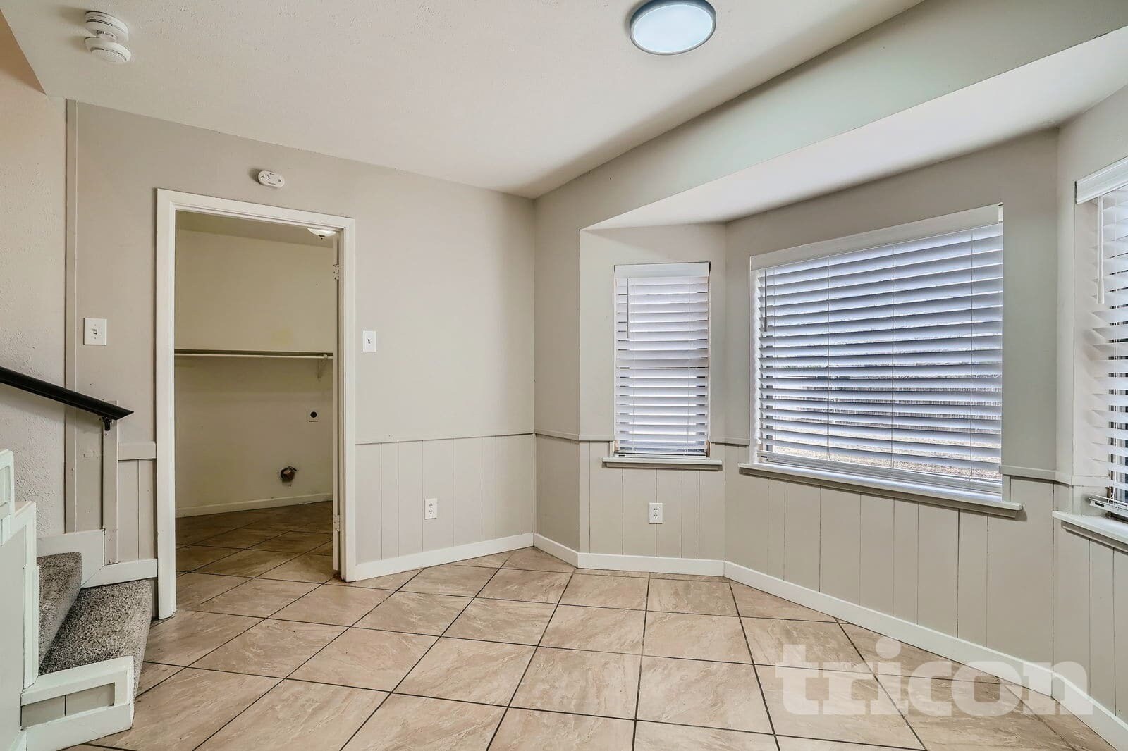 Building Photo - 3605 Wren Ave