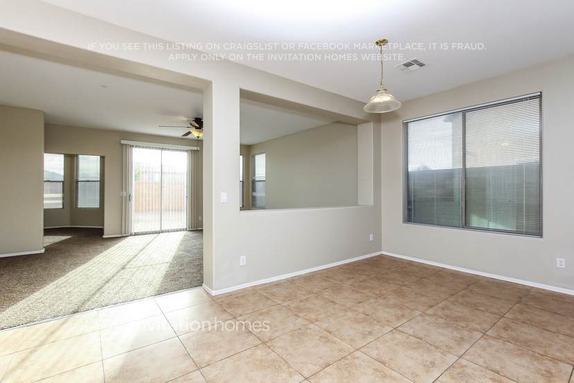 Building Photo - 6826 S 30th Ln
