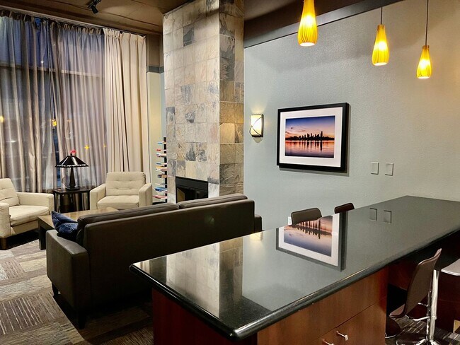 Building Photo - Spacious 2 Bedroom Condo at the Tobira!