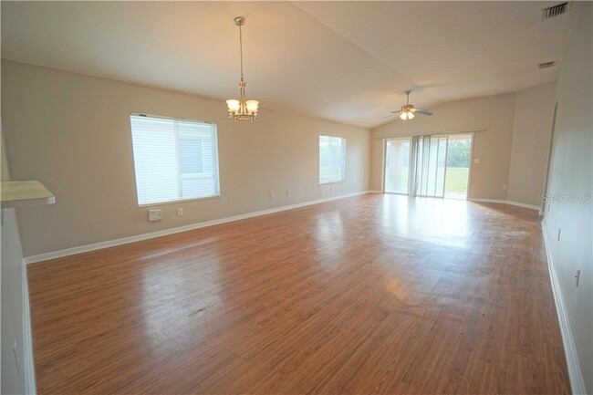 Building Photo - 18220 Portside St