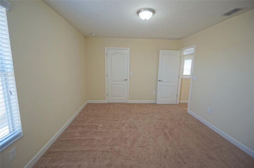 Building Photo - 2822 Lantern Hill Ave