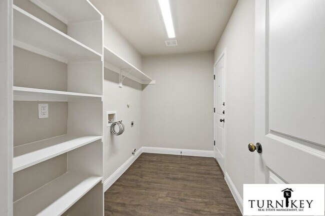 Building Photo - Life is Better by the Lake Gorgeous 3-Bedroom Duplexes in Azle