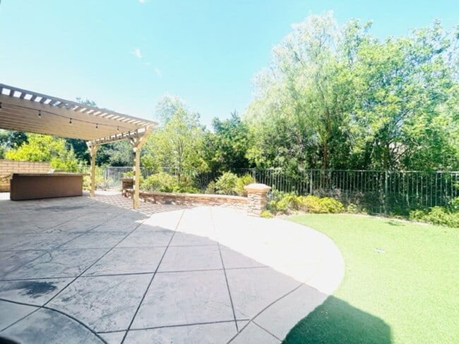 Building Photo - Lush and Lavish 4-Bedroom 4-Bathroom Neatly Tucked Away In The Colony At Calabasas