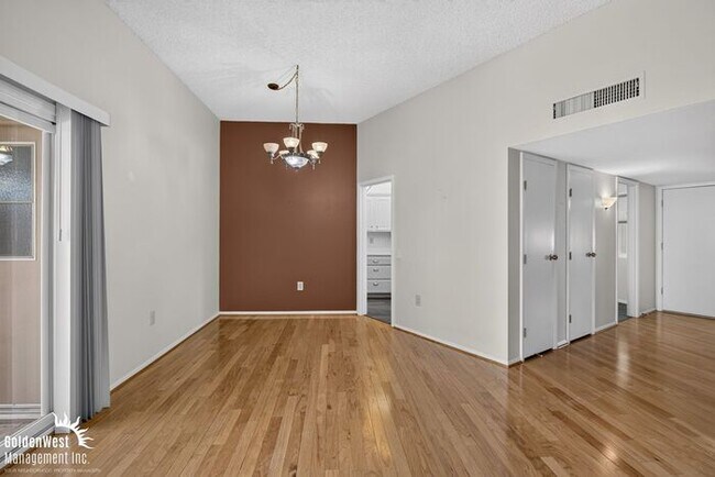 Building Photo - Spacious 2Bdm 2Ba Sun City Home with Vaulted Ceilings, Private Covered Patio & Garage! 55+ Community
