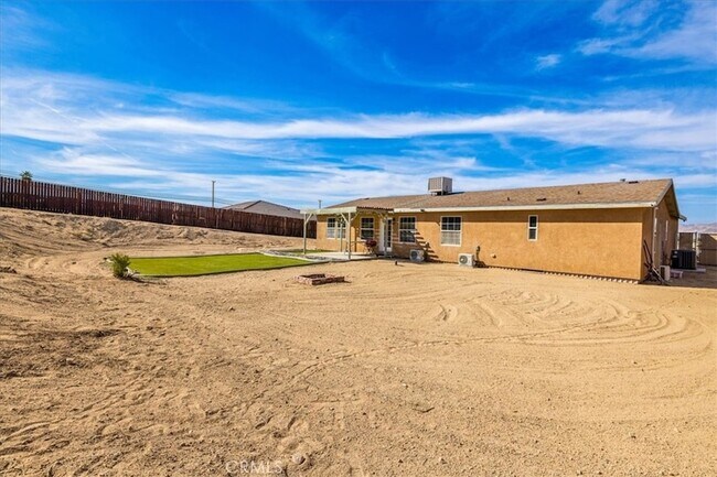 Building Photo - 73777 Playa Vista Dr