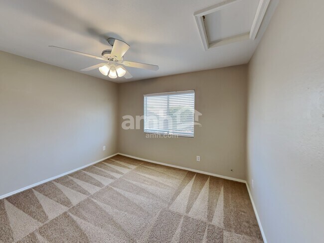 Building Photo - 7227 E Navarro Ave