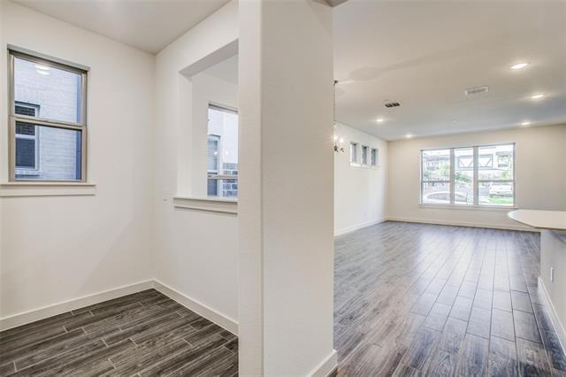 Building Photo - 1420 Navasota Trail