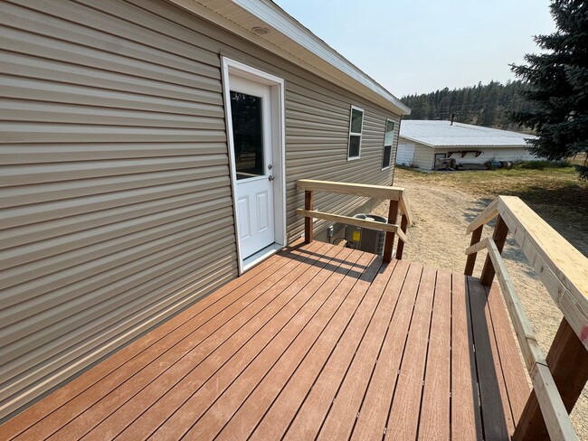 Building Photo - 1 Dolan Ln