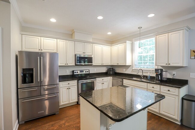 Building Photo - 2603 Waites Dr