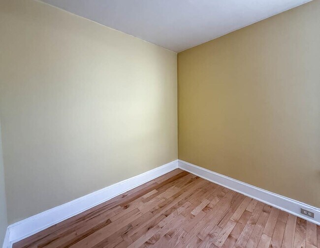 Building Photo - 90 Carlton Ave