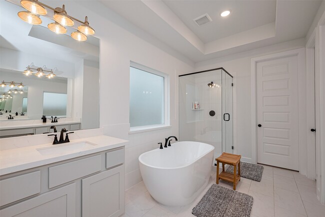 Building Photo - 16803 Jacobs Peak Path