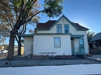 Building Photo - 1102 Edith Blvd SE