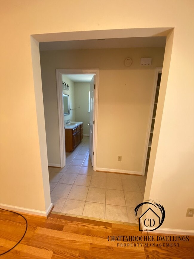 Building Photo - 322 Wright Oaks Ct