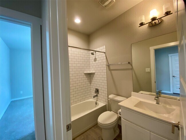 Building Photo - 28503 Hannahs Harbor Ln