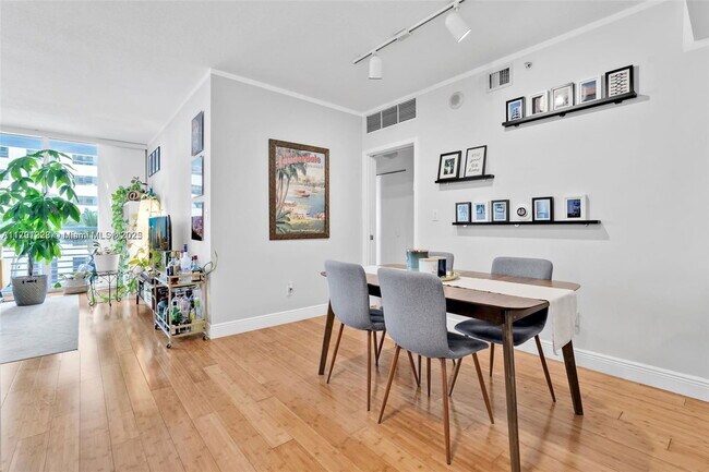 Building Photo - 335 S Biscayne Blvd
