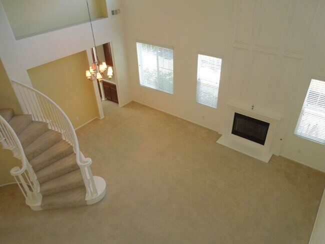 Building Photo - 39288 Half Moon Cir