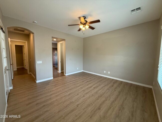 Building Photo - 4045 S Camellia Dr
