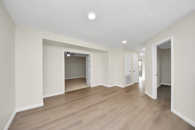 Building Photo - 21318 Pine Monte Ridge Ln