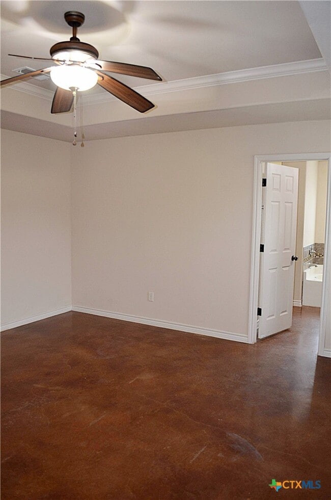 Building Photo - 5900 Boxelder Trail