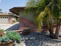 Building Photo - 14449 Palmrose St