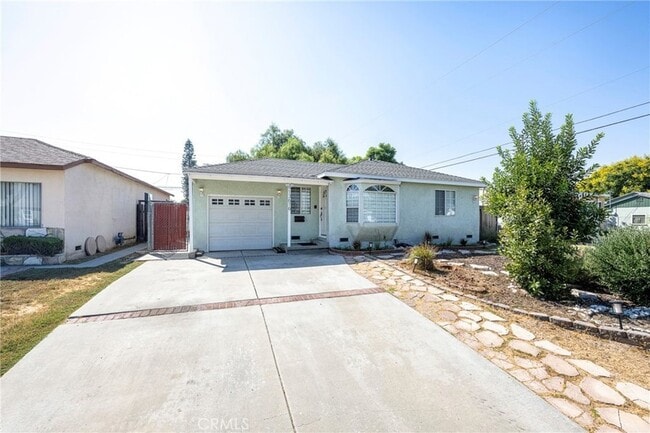 Building Photo - 13616 Hermes St