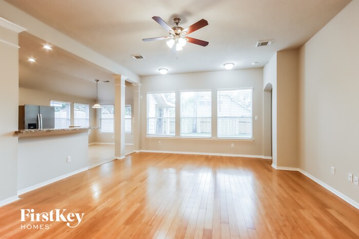 Building Photo - 31223 Rainwood Park Ln