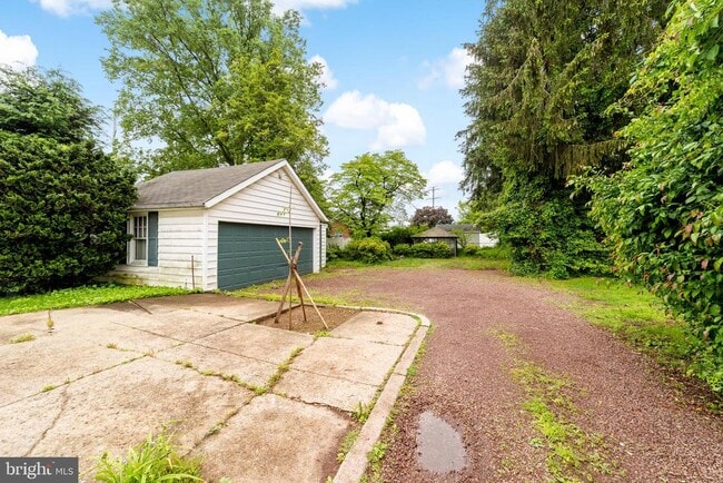 Building Photo - 2785 Nottingham Way