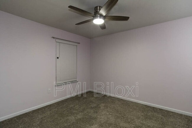 Building Photo - 1005 Enclave Cir