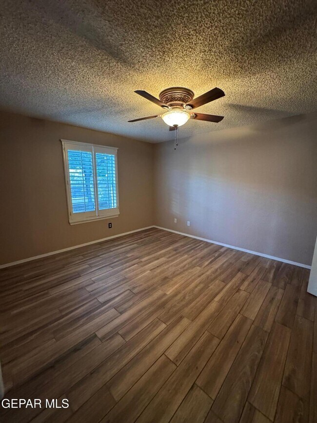 Building Photo - 1428 Beethoven Pl