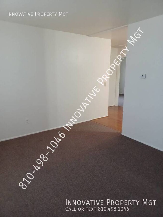 Building Photo - Spacious 2 Bedroom Duplex in Clio