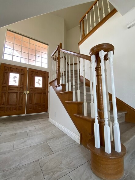 Entryway and Staircase - 915 W Arrow Hwy