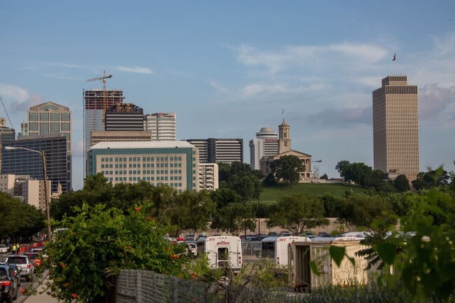 Building Photo - 1332 3rd Ave N