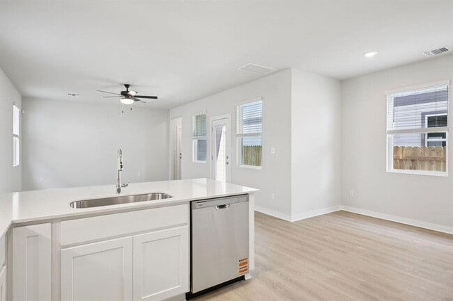 Building Photo - 2058 Alice Jay Wy