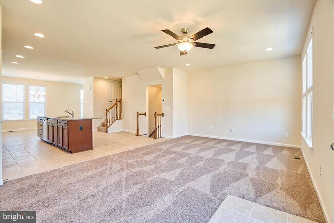 Building Photo - 127 Keller Ct