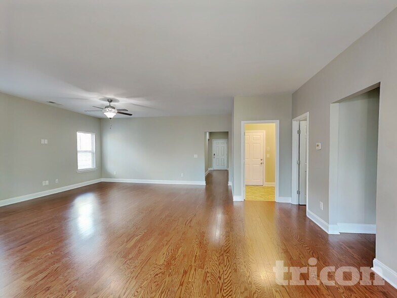 Building Photo - 176 Bexley Way