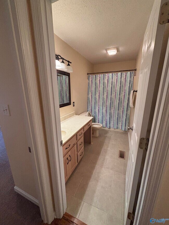 Building Photo - 140 Freedom Way