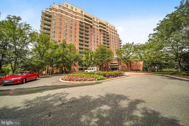 Building Photo - 11700 Old Georgetown Rd