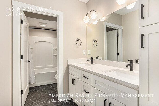 Building Photo - 642 6th St NW