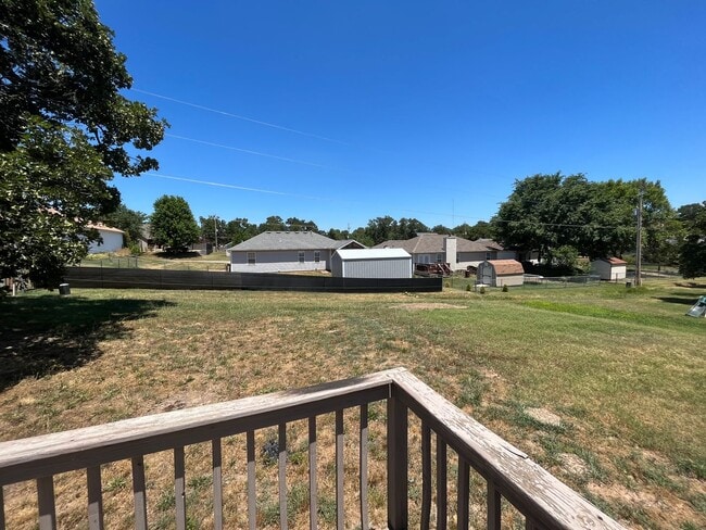 Building Photo - LEASE TAKEOVER: NO DEPOSIT NEEDED !!! Nice 3 Bedroom 2 Bathroom Single Family Home in Joplin MO!