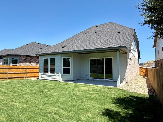 Building Photo - 901 Corvallis Dr