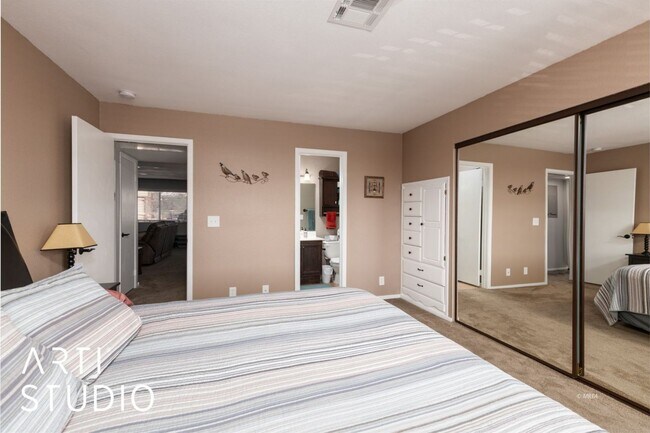 Building Photo - 835 Mesquite Springs Dr