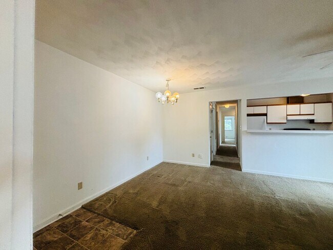 Building Photo - 400F Berryfield Lane