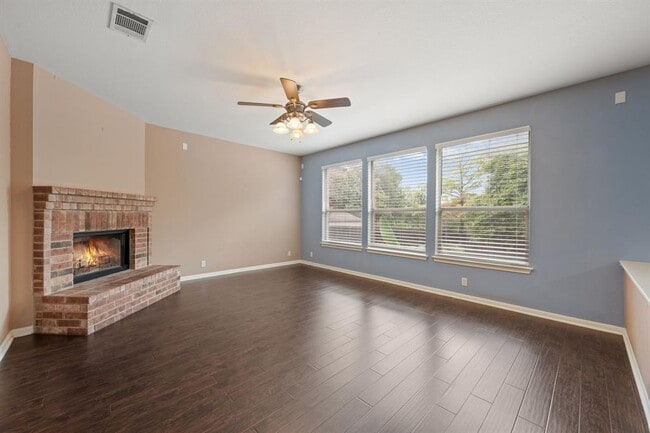 Building Photo - 1006 Shadow Valley Cove