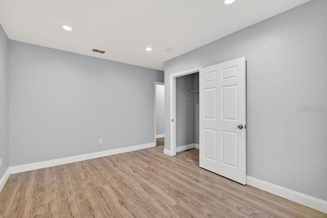 Building Photo - 722 22nd St