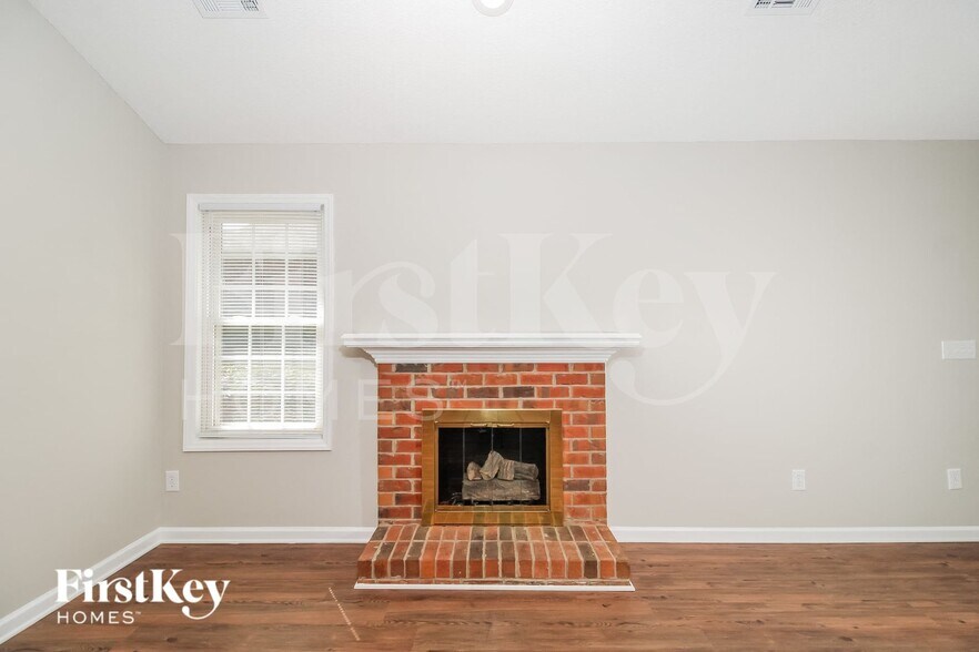 Building Photo - 4 Brandywine Cir
