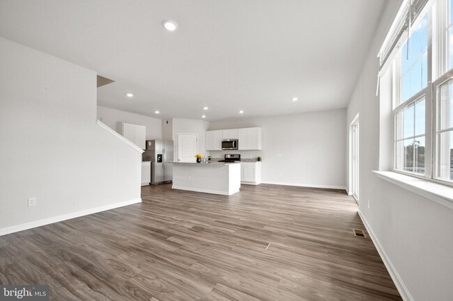 Building Photo - 504 Harper Dr
