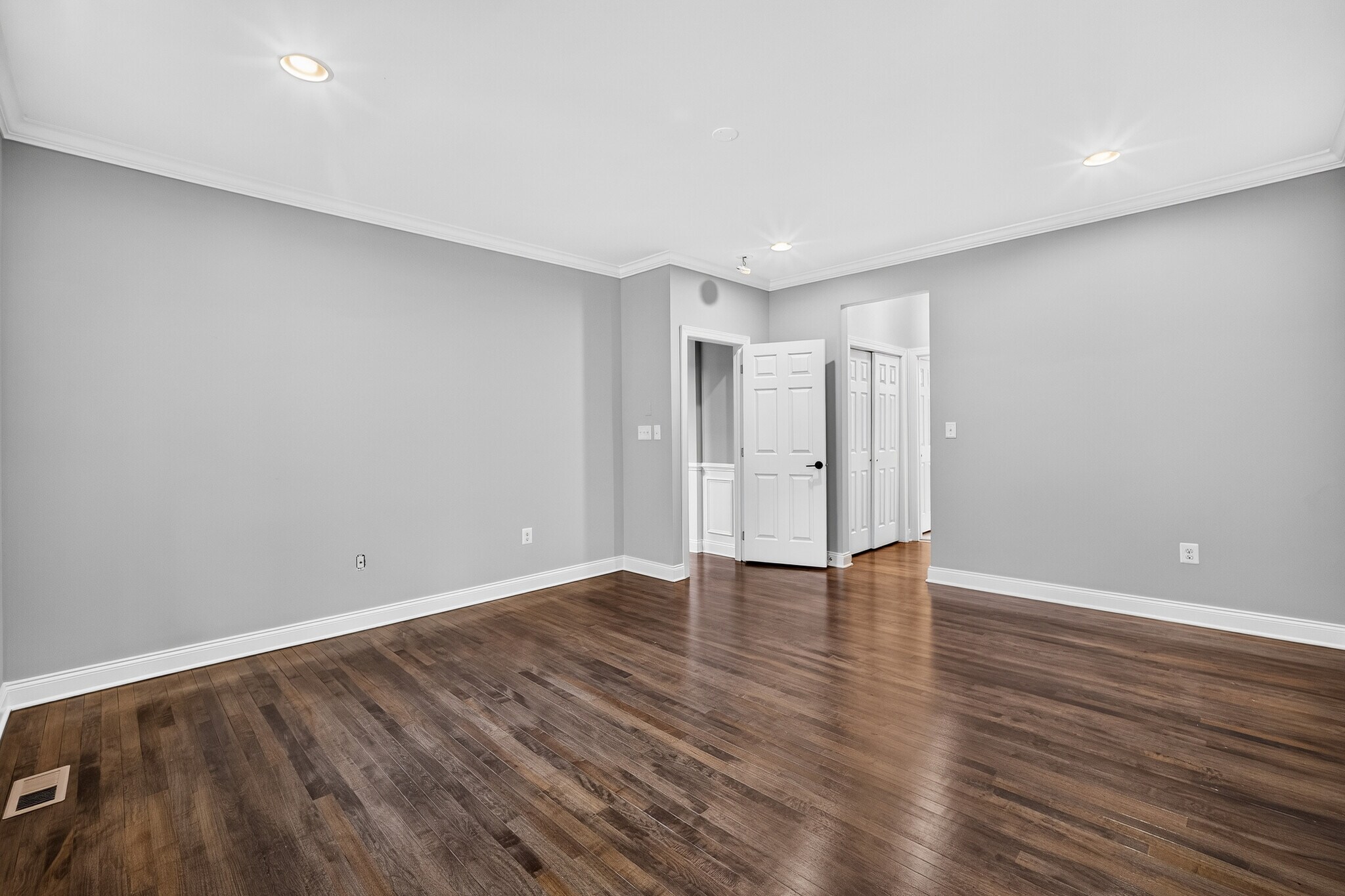 Building Photo - 23202 Evergreen Ridge Dr